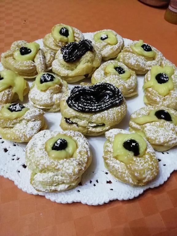 Jedlo v ubytovaní bed & breakfast alebo blízkom okolí