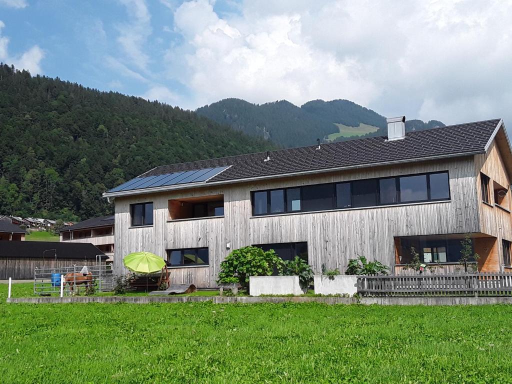 Nespecifikovaný výhled na hory nebo výhled na hory při pohledu z apartmánu