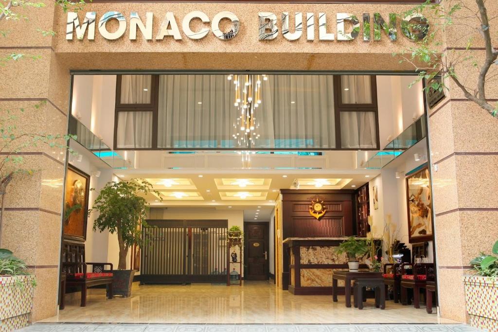 een mongoose gebouw met een bord erop bij Hanoi Monaco Building 801 in Hanoi