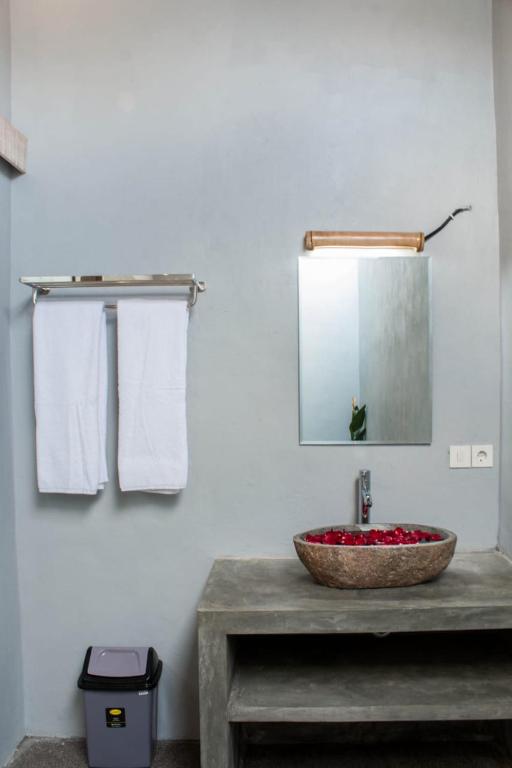 Devan Guest House Canggu - 8