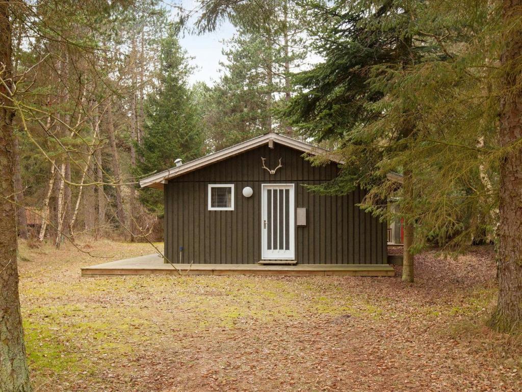 Idyllic Holiday Home in Store Fuglede Near Forest