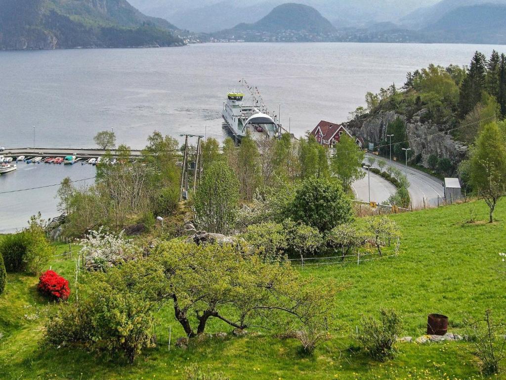 Fotografie z fotogalerie ubytování Holiday home Skiftun v destinaci Nesvik