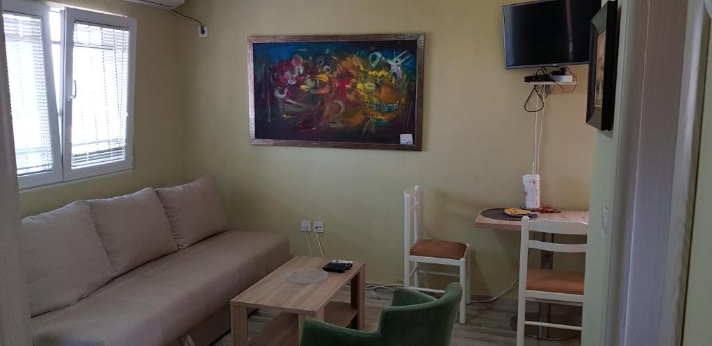 TV a/nebo společenská místnost v ubytování Apartments Kli Kli