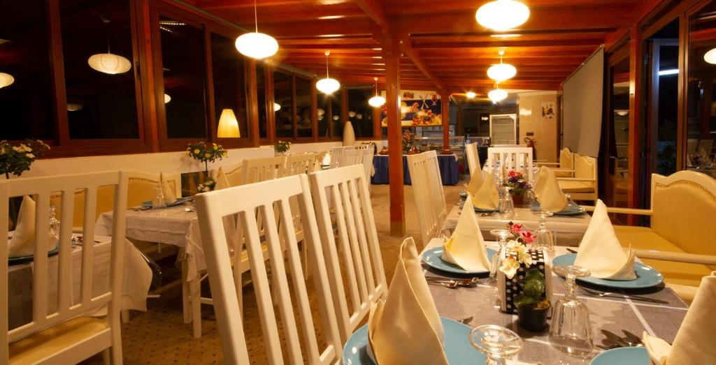 Restaurace v ubytování Hotel Tarek