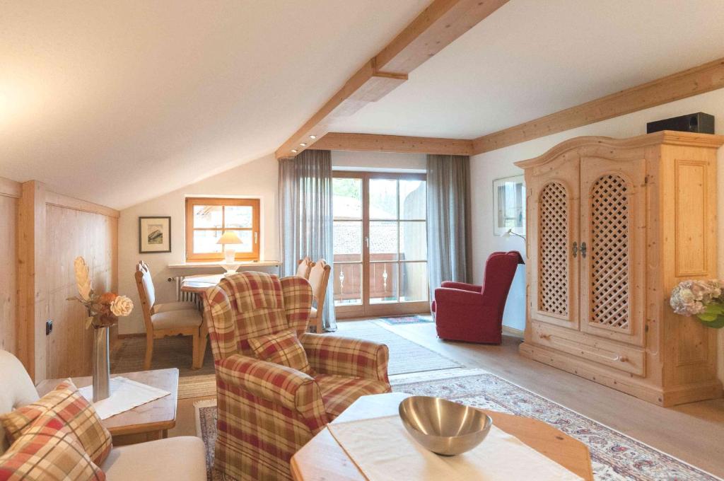 Rottach Apartments - Ferienwohnungen am Tegernsee - Appartement 15 Avec Balcon (2ème étage)