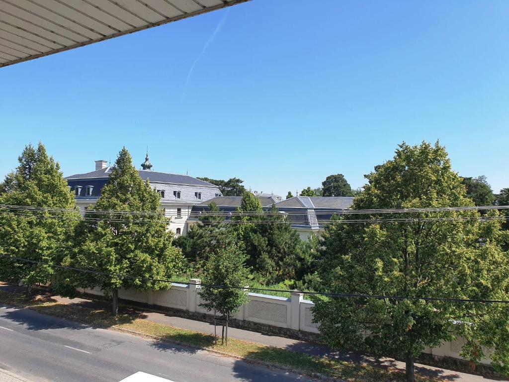 Budova, v ktorej sa apartmán nachádza