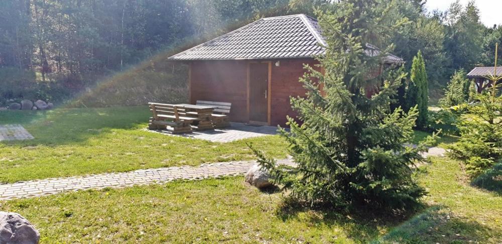 Vonkajšia záhrada v ubytovaní PokojeKajaki DD Swornegacie