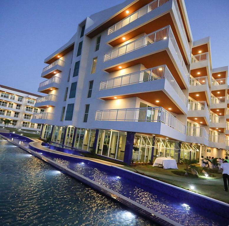 Solarium Residence