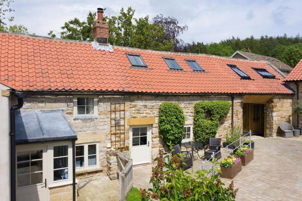The Coach House 7