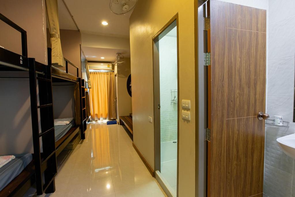 Kuchyň nebo kuchyňský kout v ubytování Restiny Hostel