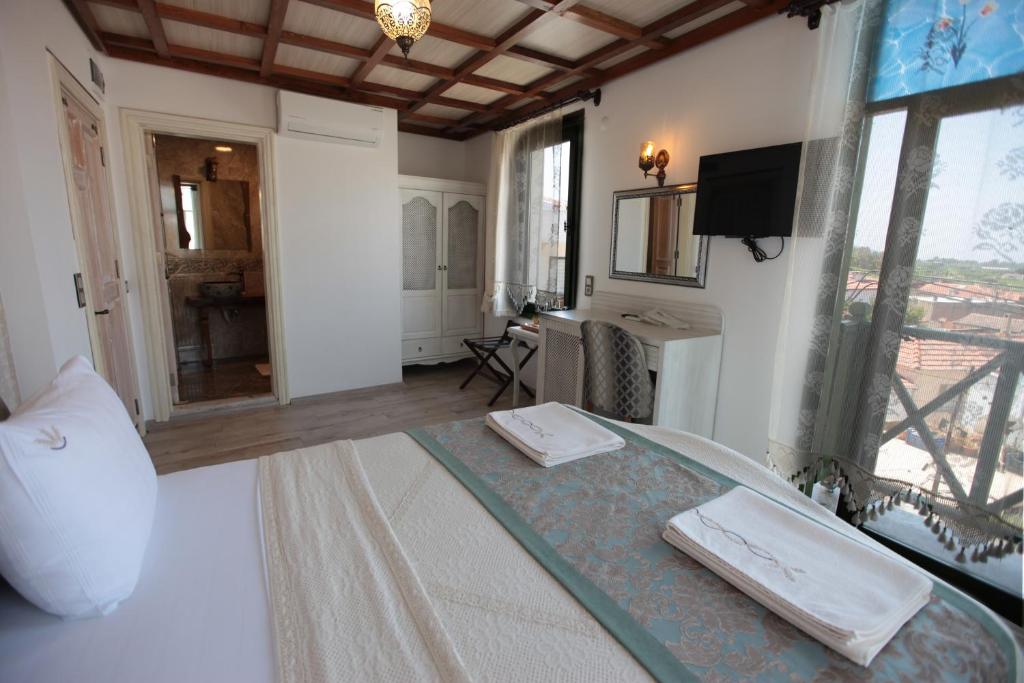 Celsus Boutique Hotel - 3