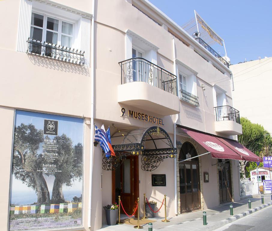 Budova, kde se hotel nachází