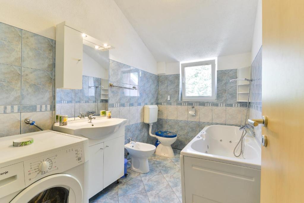 Kúpeľňa v ubytovaní Apartments Crno