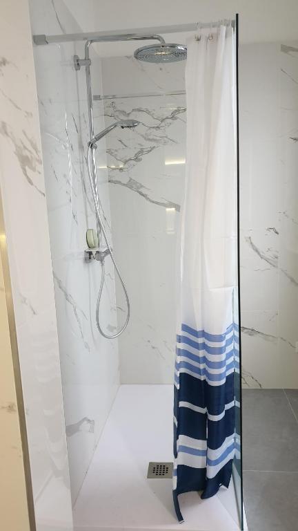 A bathroom at The SPIRIT OF LUCCA with all comfortable amenities