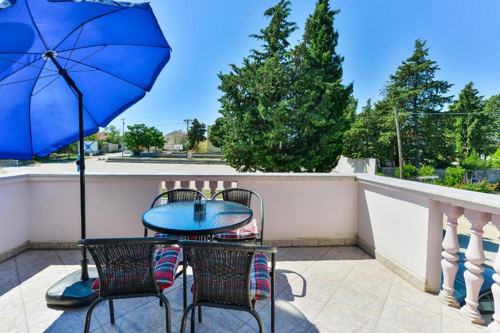Balkón alebo terasa v ubytovaní Apartments Crno