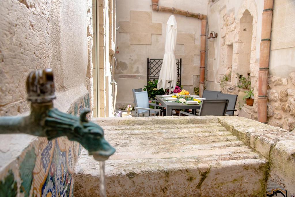 Posedenie v ubytovaní Ortigia Ancient House