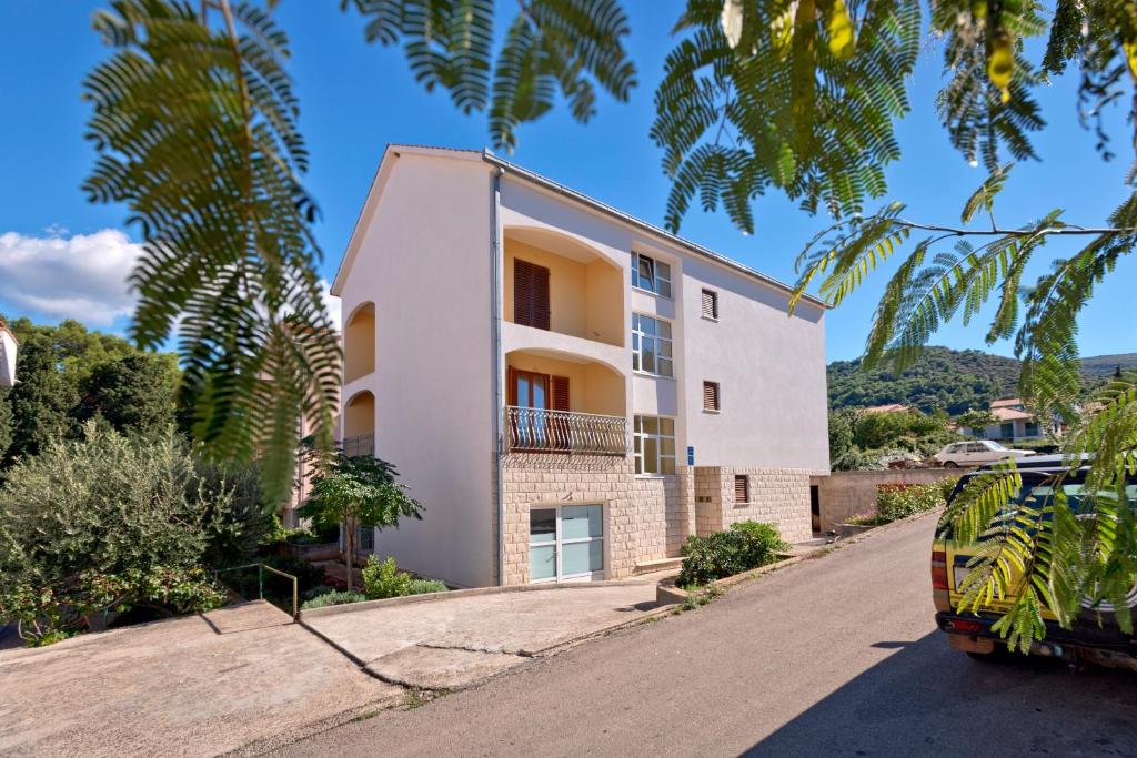 Gallery image of Apartments Plenković in Stari Grad