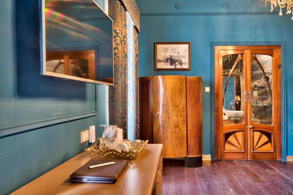 Julina Boutique Living - 15