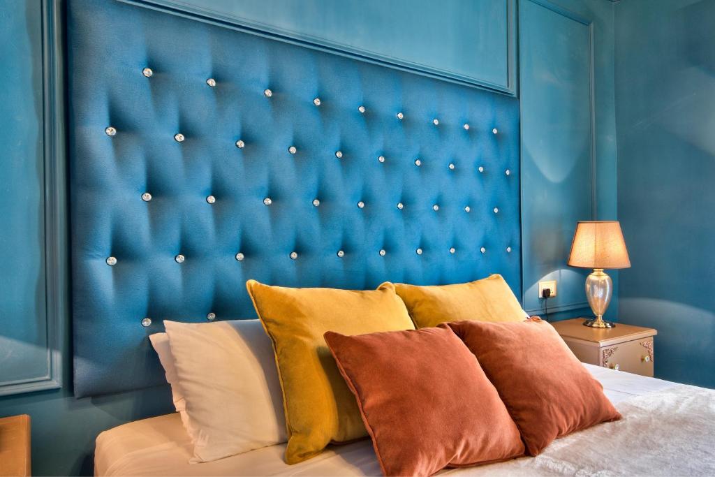 Julina Boutique Living - 16