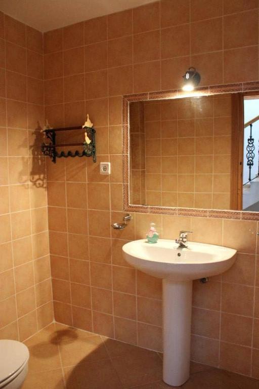 Kúpeľňa v ubytovaní La Cabieda - Junto al Río Cañamares - ideal para grupos y familias
