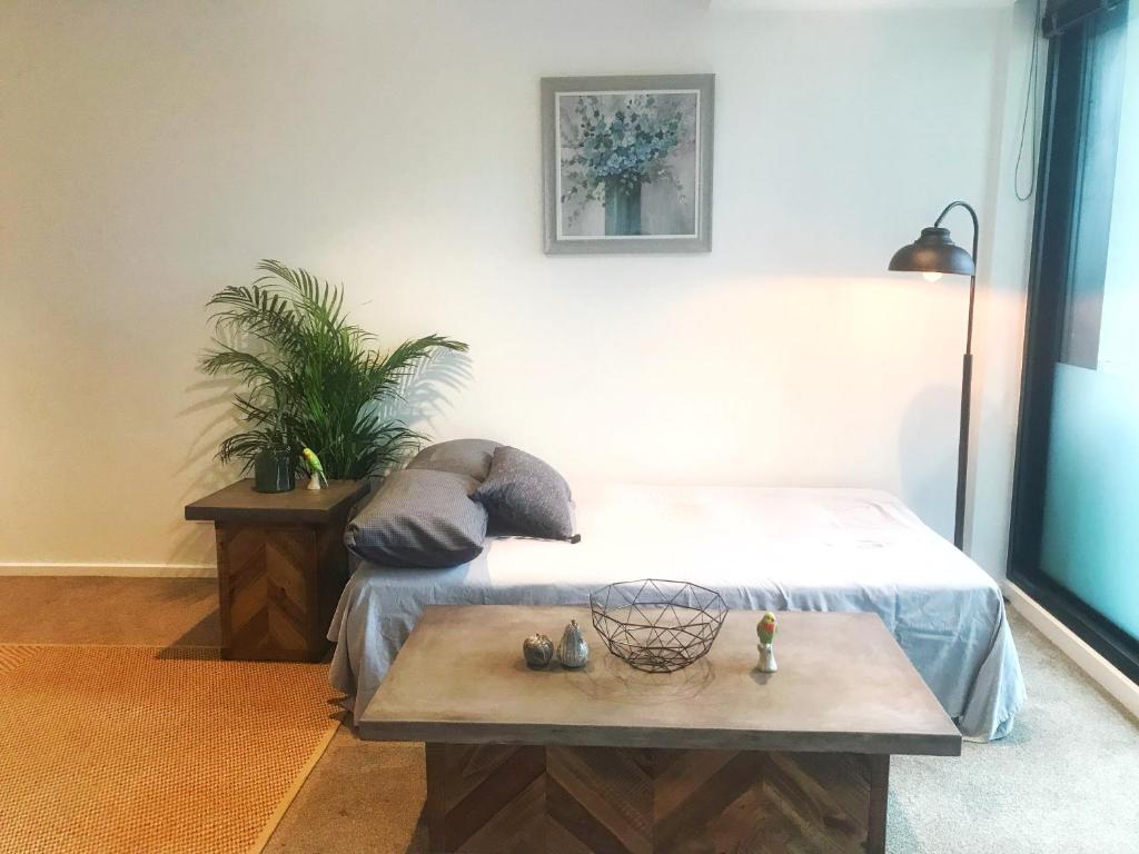 Letto o letti in una camera di Large 2B2B Near Southern Cross FreeParking GYM POOL