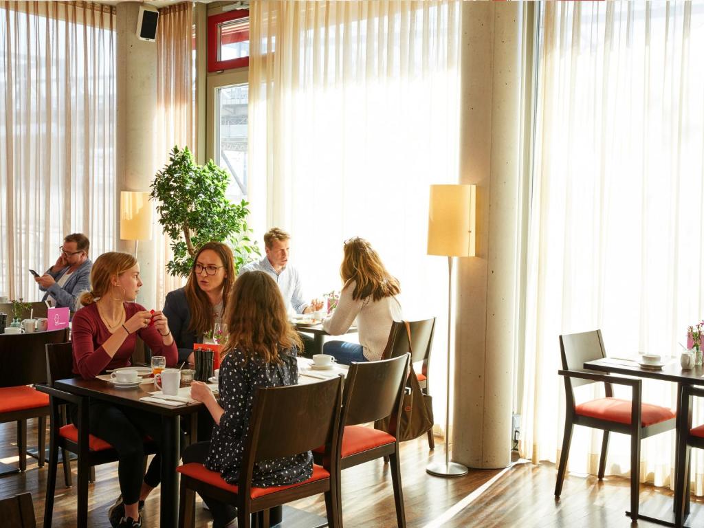 Flottwell Berlin Hotel & Residenz am Park - Resim 14