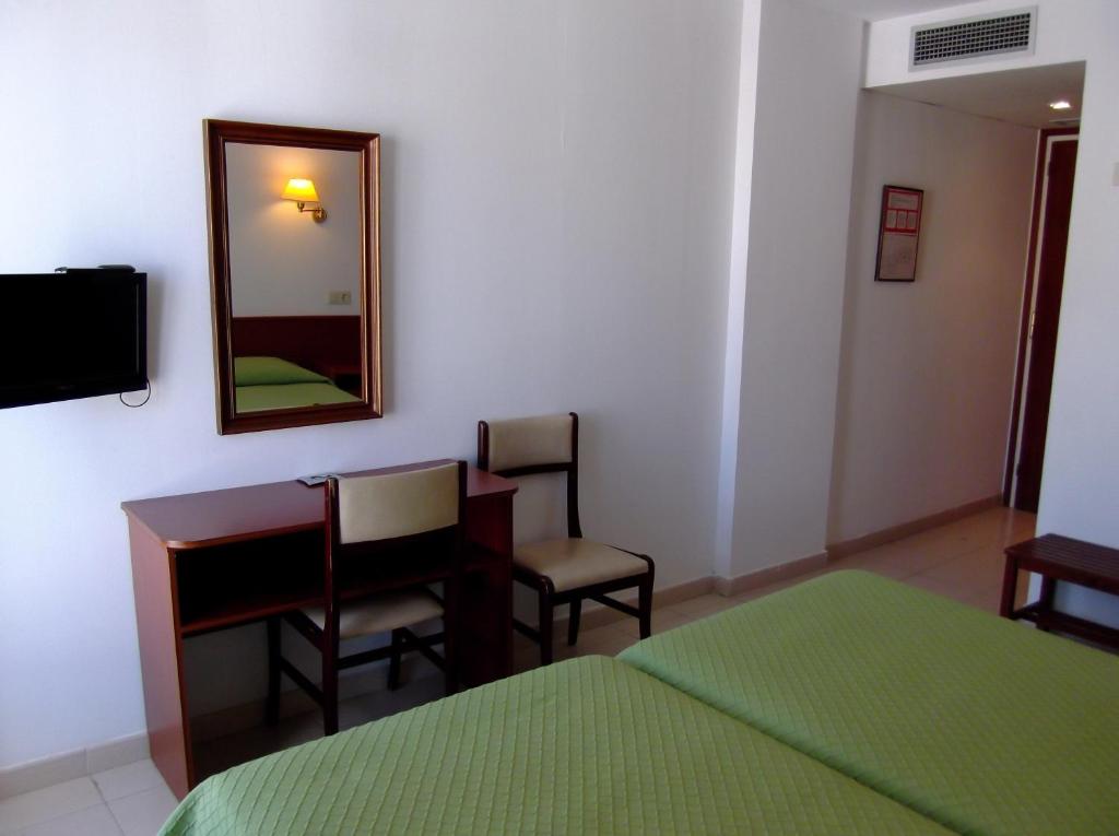 TV a/nebo společenská místnost v ubytování Hotel Simeon