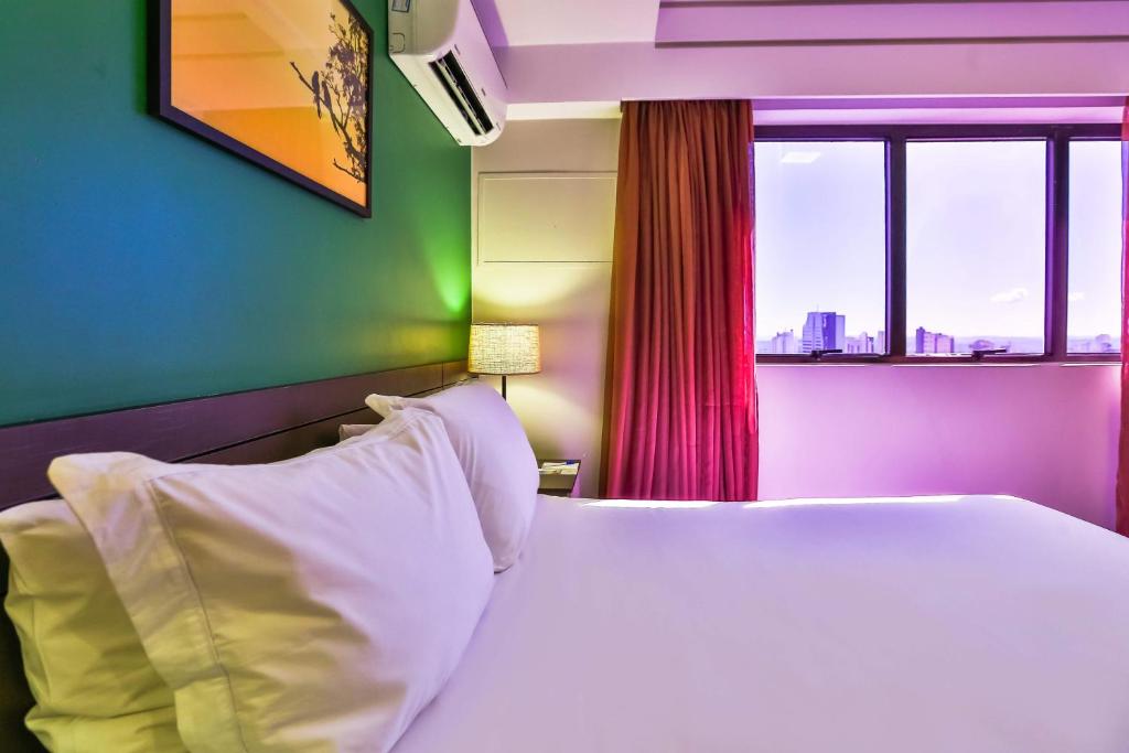  Golden Tulip Goiania Address