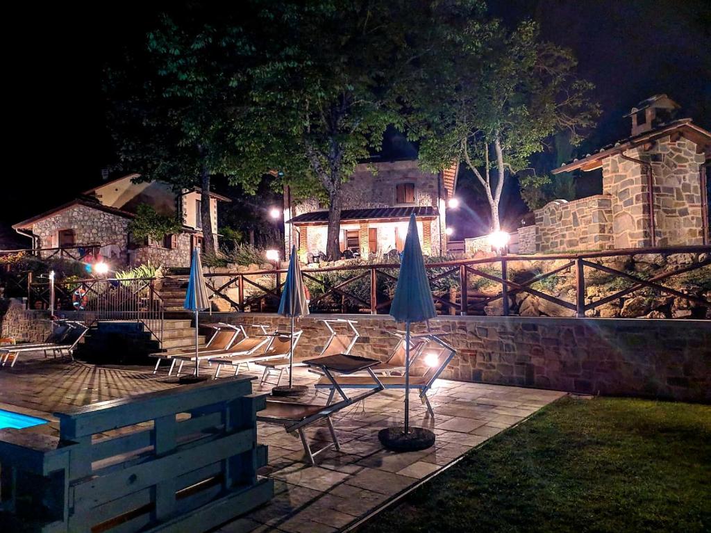 Bazén v ubytování L'Antico Cipresso nebo v jeho okolí
