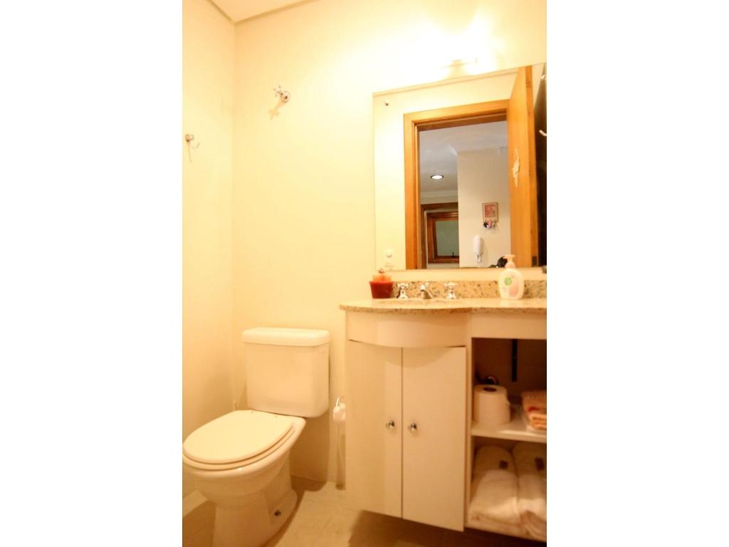 Charmoso apartamento no centro de Gramado  Charmoso apartamento no centro de Gramado