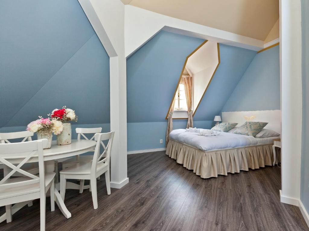 Cathedral Prague Apartments - Resim 41