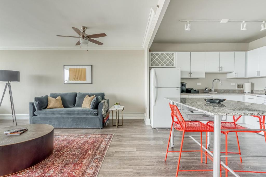 Apartahotel Mint House at 800 Tower Louisville (EE.UU. Louisville