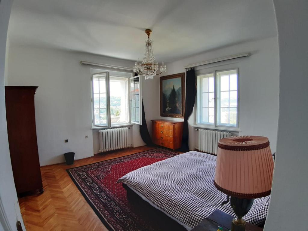 Postel nebo postele na pokoji v ubytování Rooms in Prague-BIG+Comfy