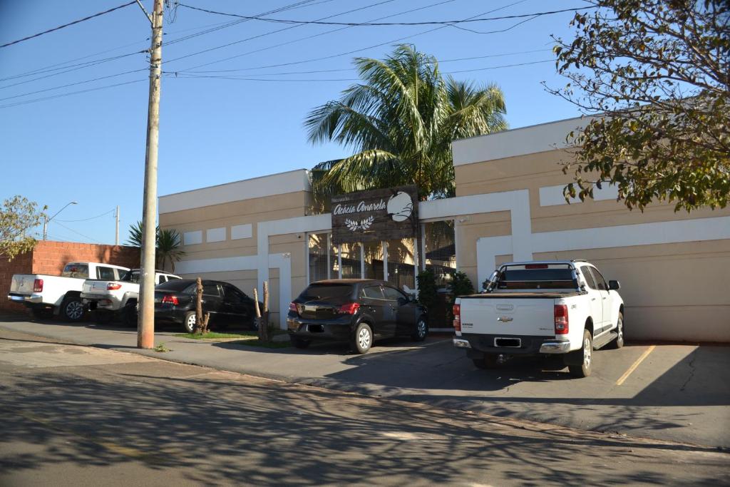  Pousada Acácia Amarela