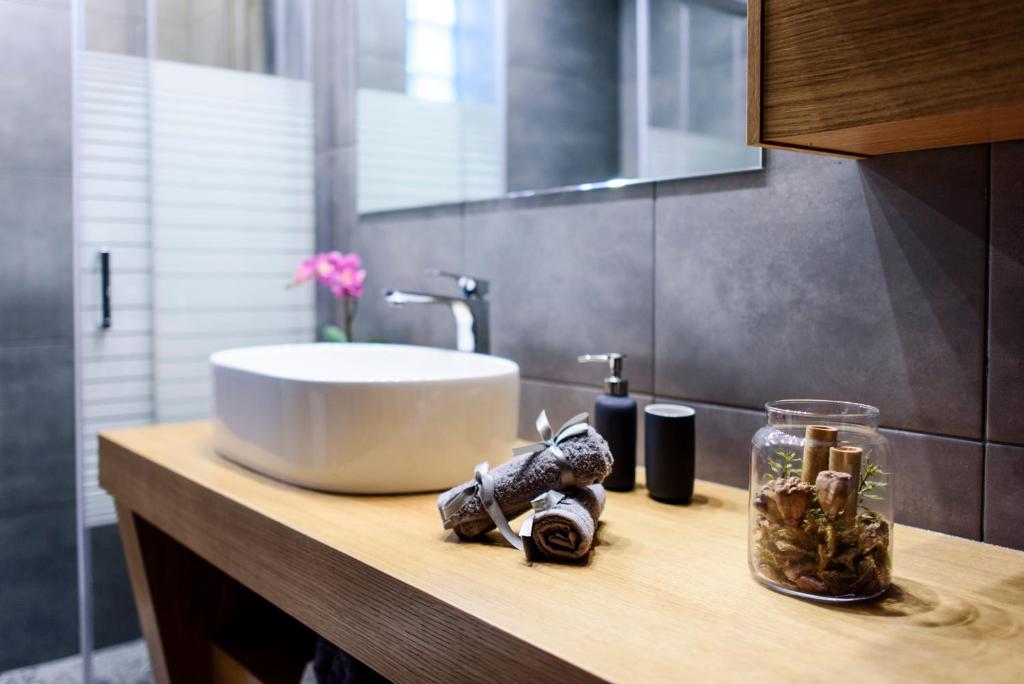 Kúpeľňa v ubytovaní M&D Luxury Suites in central Athens