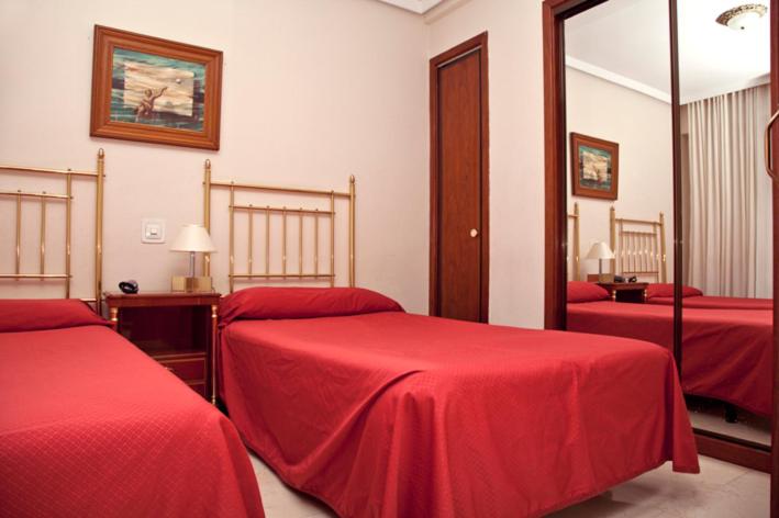 Apartamentos Olano C.B. - One-Bedroom Apartment (2 Adults)