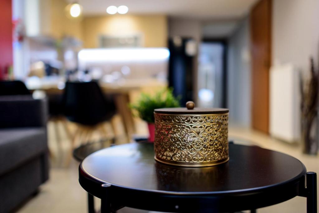 Posedenie v ubytovaní M&D Luxury Suites in central Athens