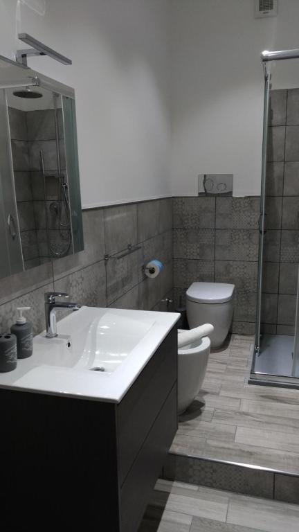 Łazienka w obiekcie Sunrise Beach Apartment Trapani
