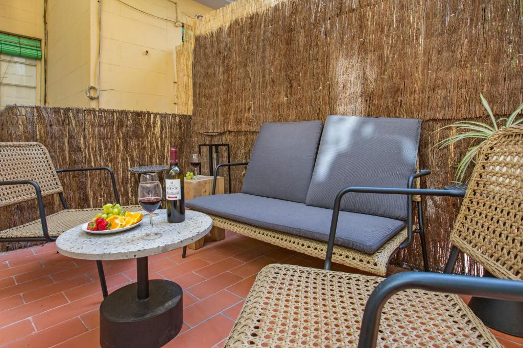 A seating area at Stay U-nique Apartments Floridablanca
