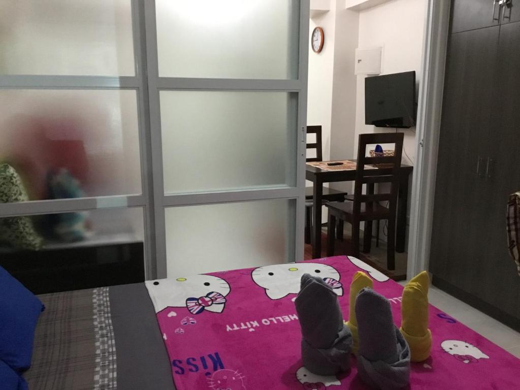 Condo with Free Swimming Pool & Viewing Deck - Apartment With Pool View
