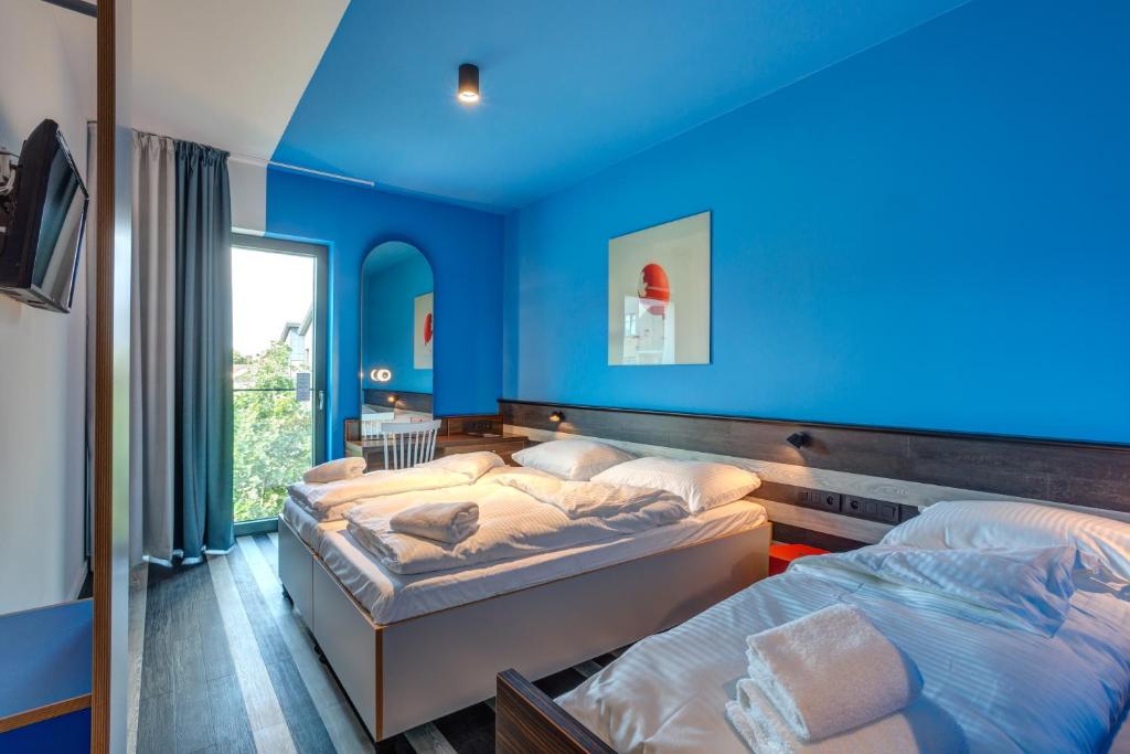 MEININGER Hotel Bruxelles Gare du Midi - Triple Room