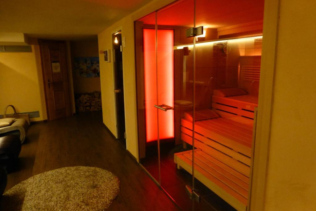 Postel nebo postele na pokoji v ubytování Hotel Schwarzenberg