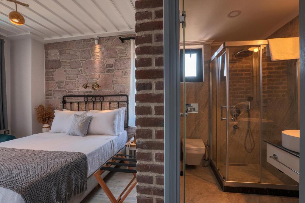 Sukha Cunda Otel - Chambre Double Avec Vue De La Piscine