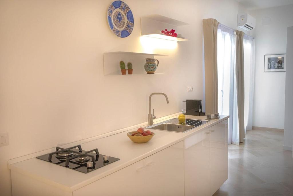 Kuchyňa alebo kuchynka v ubytovaní Residenza Lago
