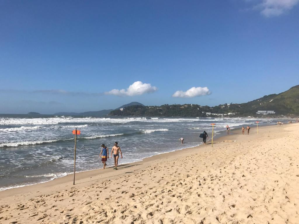  Apartamento nas Toninhas