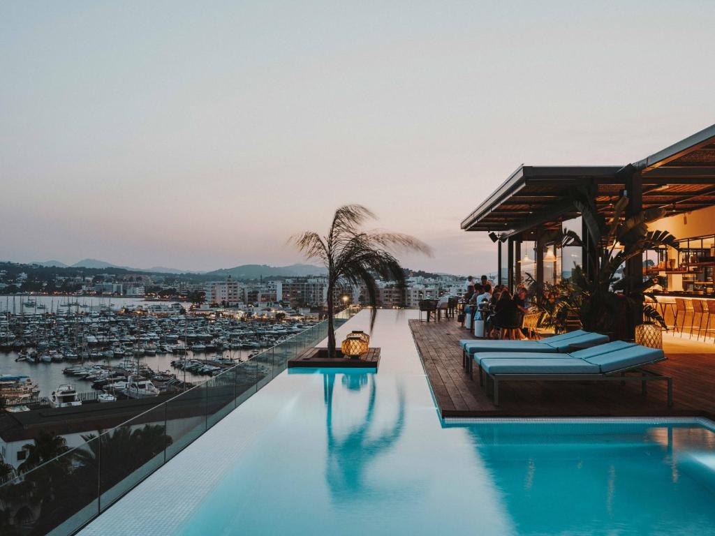 Aguas de Ibiza Grand Luxe Hotel - Small Luxury Hotel of the ...