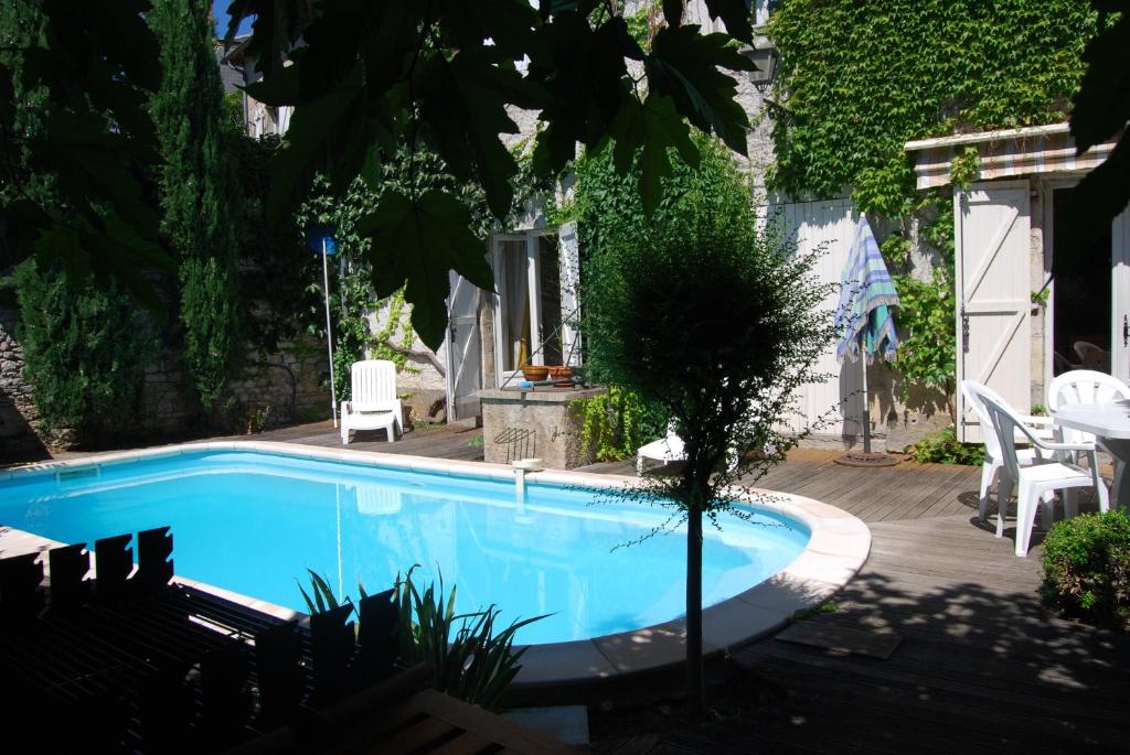 Πισίνα στο ή κοντά στο La Maison de Lise