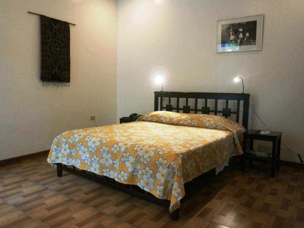 DiveGurus Boracay Beach Resort - Double Double Double Room
