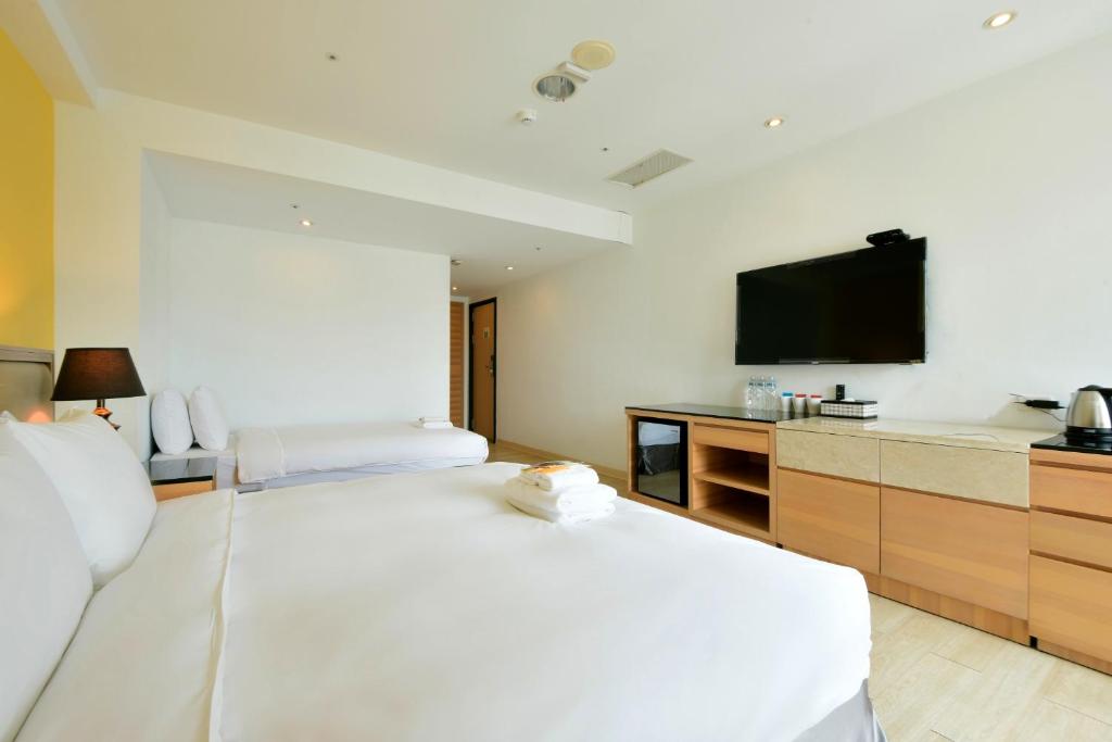 Hotel Champs Elysées - Standard Triple Room