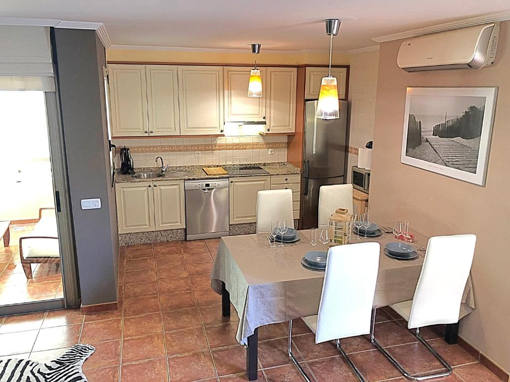 Kuchyňa alebo kuchynka v ubytovaní Villa Ocean Beach
